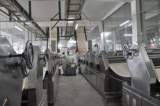 Κίνα Ο ατμός τηγάνισε το στιγμιαίο κατασκευαστή γραμμών παραγωγής ανοξείδωτου νουντλς προμηθευτής
