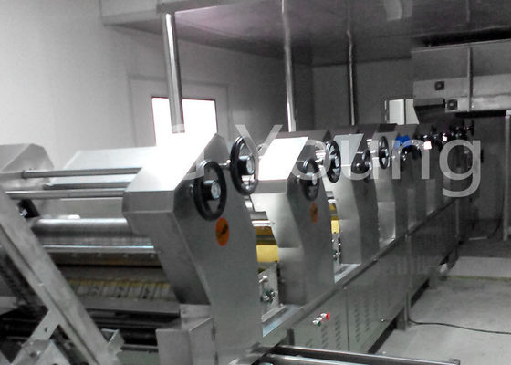 Κίνα 62 500 κέικ 450mm τηγανισμένο κύλινδρος αυτόματο νουντλς τσαντών που κατασκευάζει τη μηχανή 80g ανά κέικ προμηθευτής