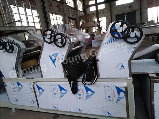Κίνα Συμπαγές στιγμιαίο νουντλς δομών που κατασκευάζει τα υλικά αλευριού σίτου μηχανών προμηθευτής